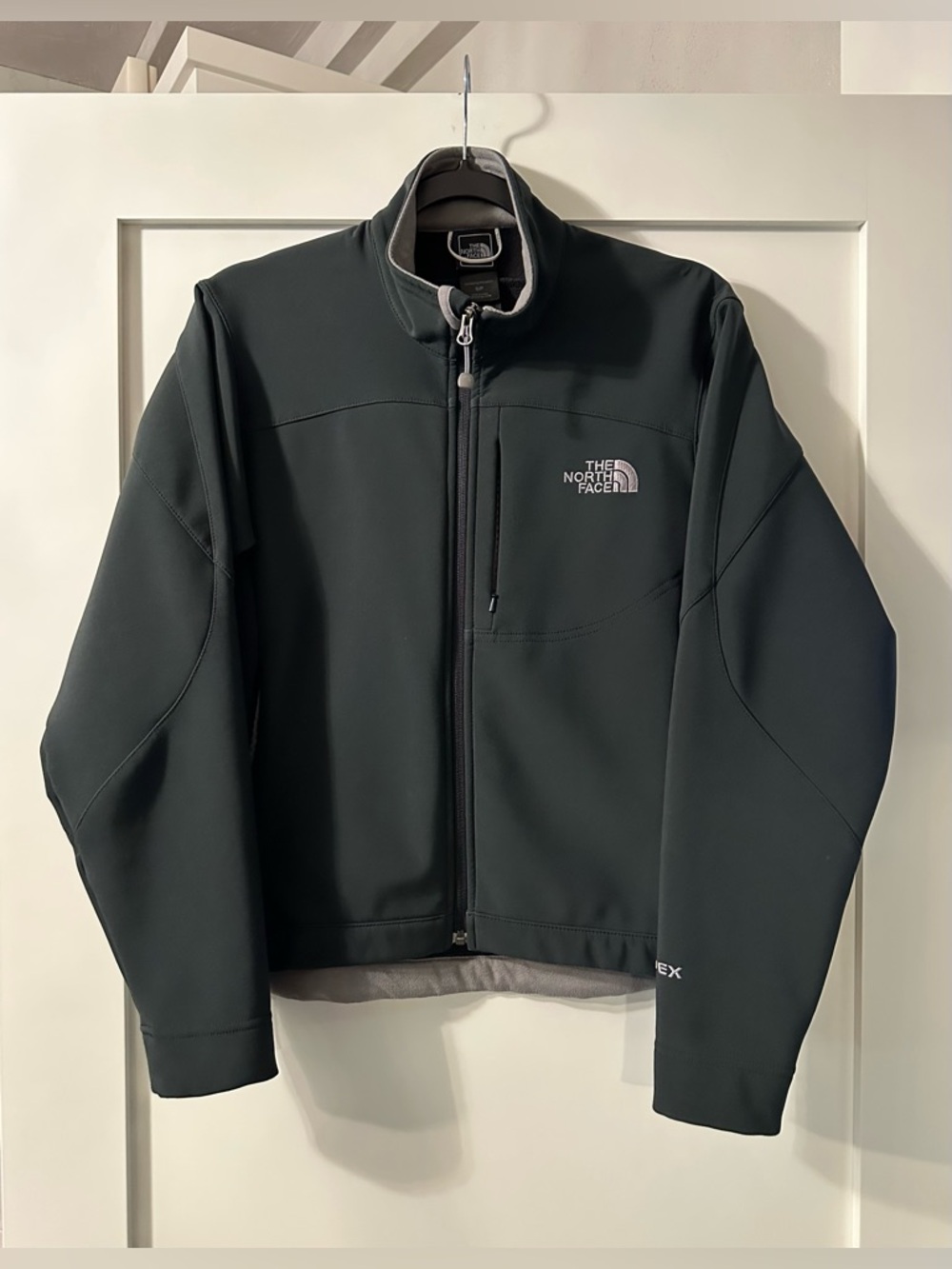 The North Face Women's Apex Bionic Softshell Black Jacket Small